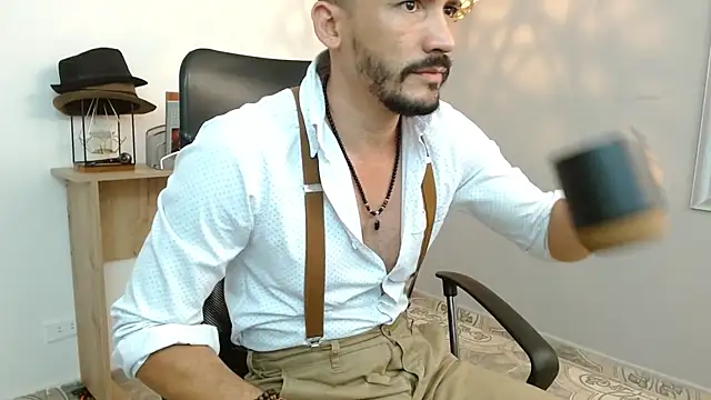 Reiko 85  online show from 14, 2, 2025