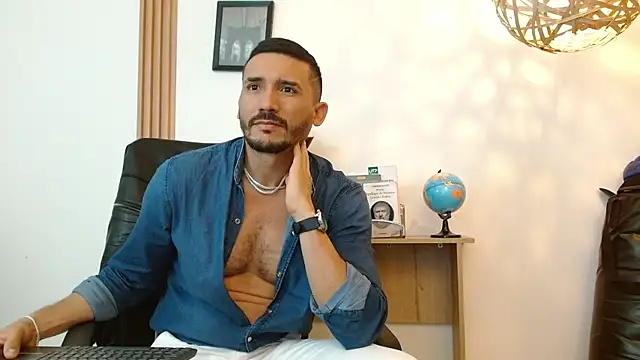 Reiko 85  online show from 24, 9, 2025