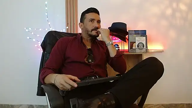 Reiko 85  online show from 13, 1, 2026