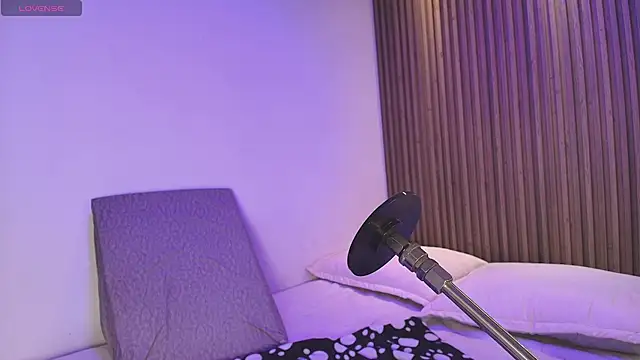 Antonella Torres2 online show from 11, 11, 2025