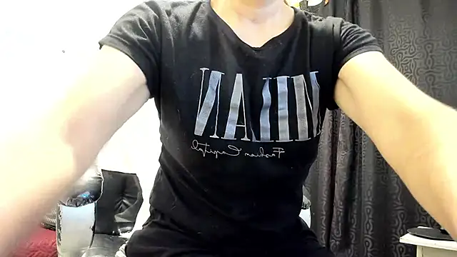 Milf karlye online show from 16, 7, 2026