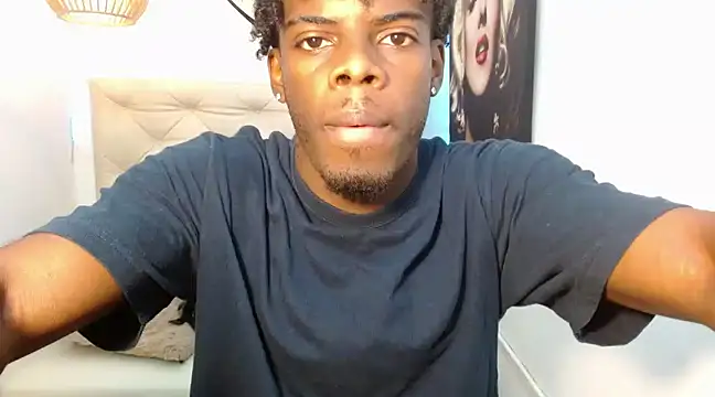 Snapshot of royce_ebony chatting on 15, 1, 2025 royce ebony online show from 15, 1, 2025