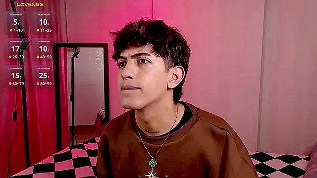 Snapshot of teobowny_ chatting on 4, 1, 2025 teobowny online show from 4, 1, 2025