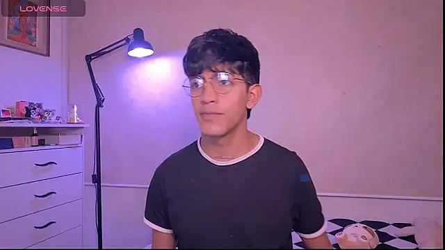 teobowny  online show from 1, 2, 2026