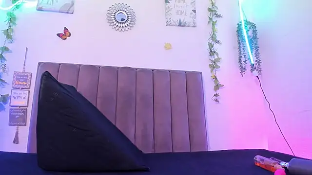 DeisyHarper online show from 30, 10, 2025