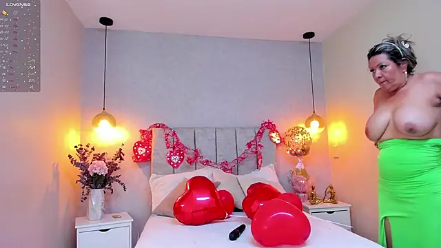 tutu milf online show from 17, 2, 2025