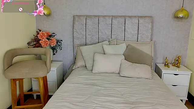 Snapshot of tutu_milf chatting on 16, 4, 2026 tutu milf online show from 16, 4, 2026