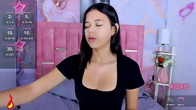 Snapshot of LizzMartin chatting on 23, 2, 2025 LizzMartin online show from 23, 2, 2025