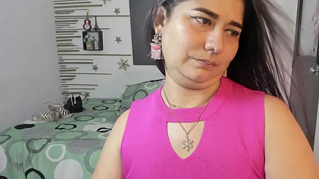 alinabozz1 online show from 3, 10, 2025