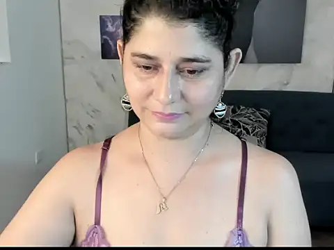 alinabozz1 online show from 12, 6, 2026
