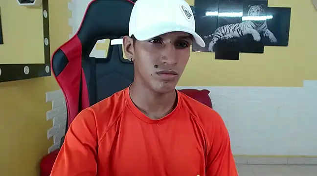 mau elixxx online show from 11, 1, 2025