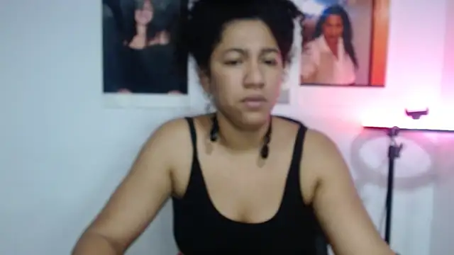 bellacrespalatina online show from 9, 10, 2025