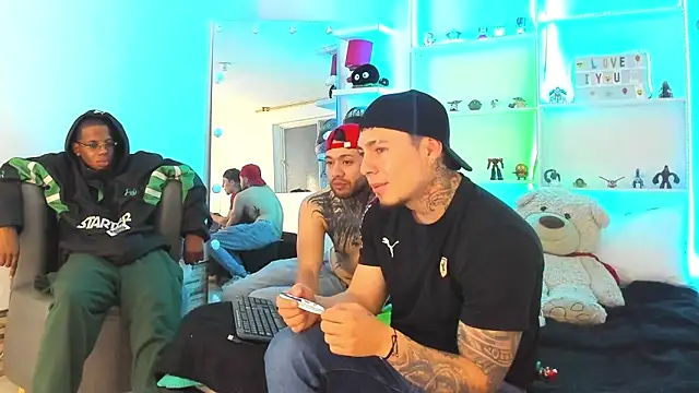 Snapshot of _tatho_perovich_ chatting on 19, 12, 2024 tatho perovich online show from 19, 12, 2024