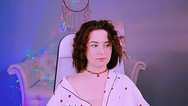 Snapshot of AnnTerry_ chatting on 25, 2, 2025 AnnTerry online show from 25, 2, 2025