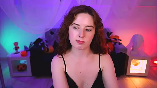 Snapshot of AnnTerry_ chatting on 31, 10, 2025 AnnTerry online show from 31, 10, 2025