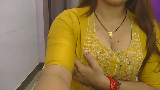 cutie-taara online show from 18, 10, 2025
