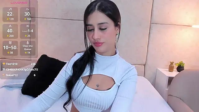 Snapshot of Amiirra_ chatting on 14, 12, 2024 Amiirra online show from 14, 12, 2024