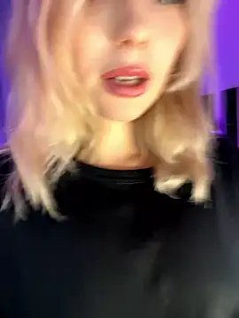 Snapshot of Eva_Millss chatting on 6, 12, 2024 Eva Millss online show from 6, 12, 2024