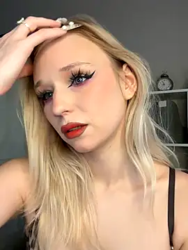 Snapshot of Eva_Millss chatting on 22, 9, 2025 Eva Millss online show from 22, 9, 2025