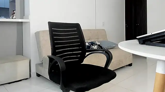 Snapshot of JuanDiegoKing chatting on 23, 10, 2025 JuanDiegoKing online show from 23, 10, 2025