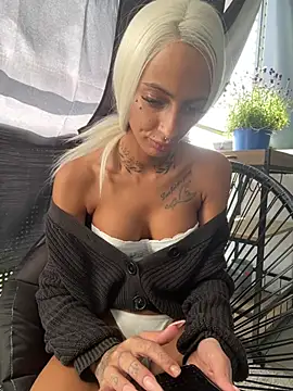 Snapshot of mrs_skinny_goddess chatting on 22, 5, 2026 mrs skinny goddess online show from 22, 5, 2026