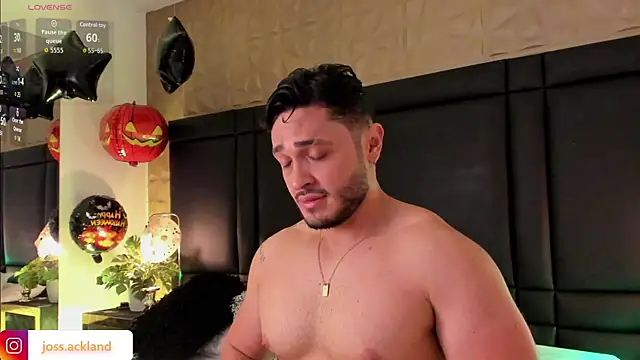 Snapshot of JossAckland chatting on 23, 10, 2025 JossAckland online show from 23, 10, 2025