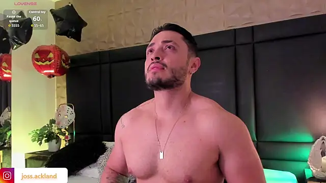 Snapshot of JossAckland chatting on 28, 10, 2025 JossAckland online show from 28, 10, 2025