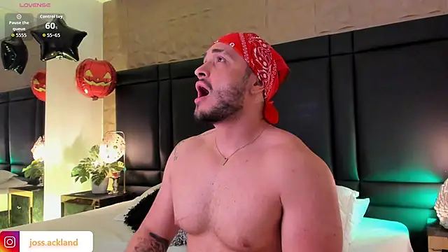 Snapshot of JossAckland chatting on 30, 10, 2025 JossAckland online show from 30, 10, 2025