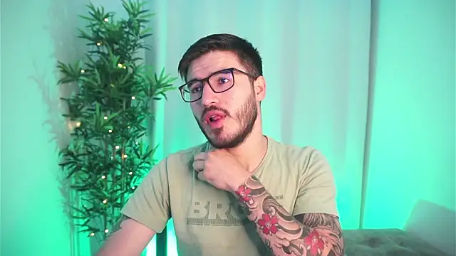 Tony Wylie online show from 5, 11, 2025