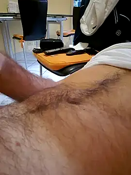 Snapshot of 1talianBeutifulCock chatting on 7, 1, 2025 1talianBeutifulCock online show from 7, 1, 2025