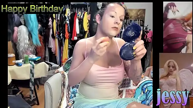 Snapshot of jessy0504 chatting on 4, 12, 2025 jessy0504 online show from 4, 12, 2025