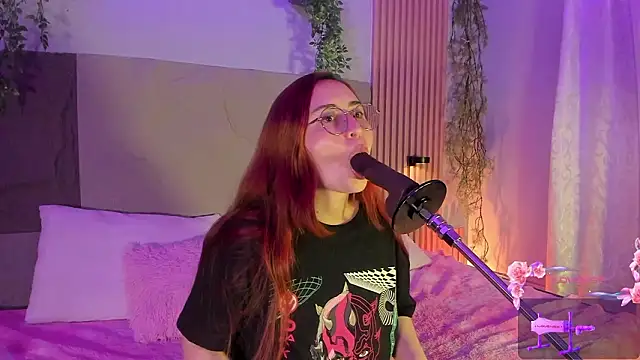 centaurigirl online show from 16, 2, 2026