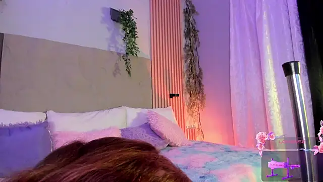 centaurigirl online show from 18, 4, 2026