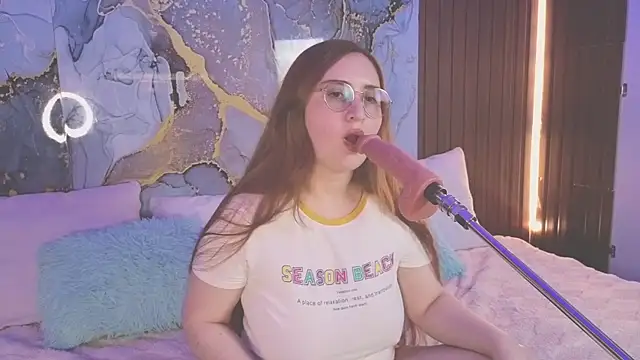 centaurigirl online show from 10, 7, 2026