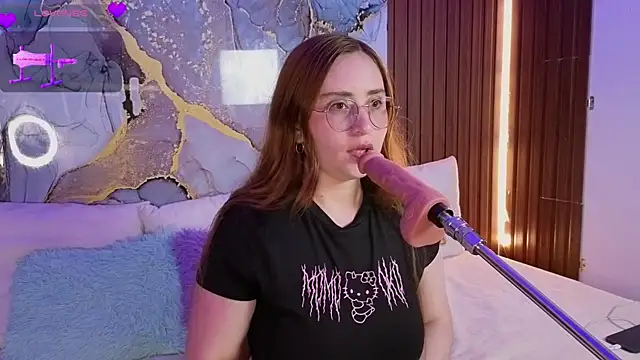 centaurigirl online show from 13, 7, 2026