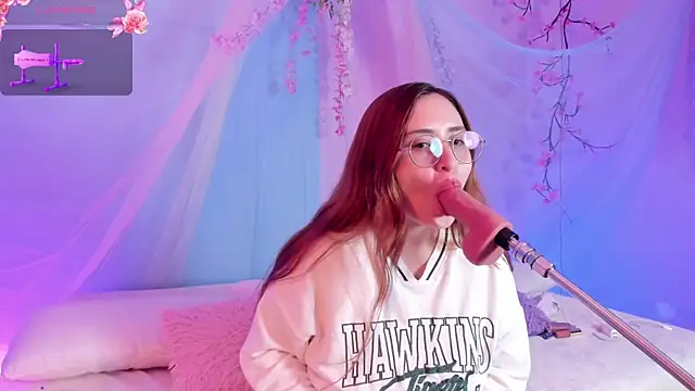 centaurigirl online show from 9, 8, 2026