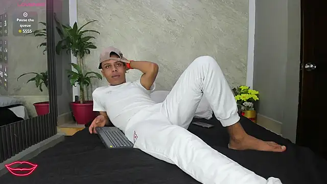 Snapshot of ada-brooke chatting on 21, 3, 2025 ada-brooke online show from 21, 3, 2025