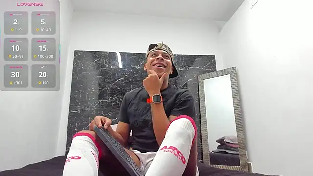 Snapshot of ada-brooke chatting on 6, 10, 2025 ada-brooke online show from 6, 10, 2025