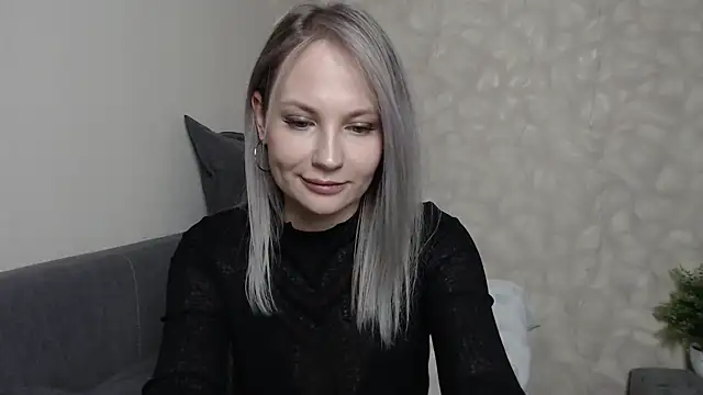 Snapshot of Sunny_bunny6 chatting on 12, 12, 2024 Sunny bunny6 online show from 12, 12, 2024