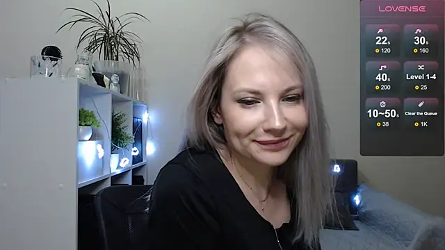 Snapshot of Sunny_bunny6 chatting on 16, 12, 2024 Sunny bunny6 online show from 16, 12, 2024