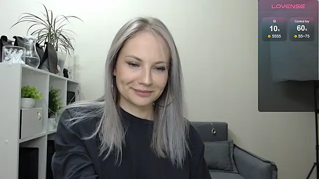 Snapshot of Sunny_bunny6 chatting on 22, 12, 2024 Sunny bunny6 online show from 22, 12, 2024