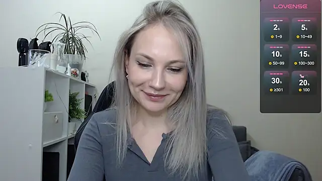 Snapshot of Sunny_bunny6 chatting on 9, 1, 2025 Sunny bunny6 online show from 9, 1, 2025