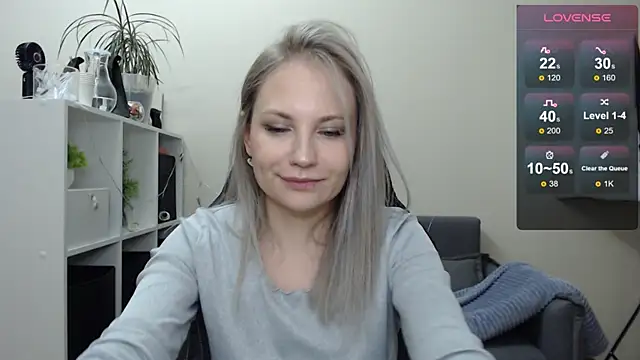 Snapshot of Sunny_bunny6 chatting on 12, 1, 2025 Sunny bunny6 online show from 12, 1, 2025