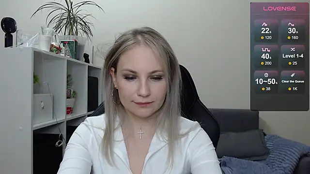 Snapshot of Sunny_bunny6 chatting on 26, 1, 2025 Sunny bunny6 online show from 26, 1, 2025