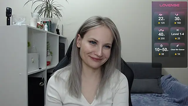 Snapshot of Sunny_bunny6 chatting on 1, 2, 2025 Sunny bunny6 online show from 1, 2, 2025