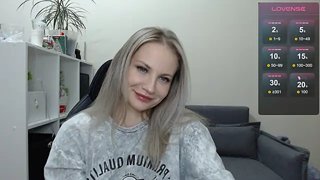 Snapshot of Sunny_bunny6 chatting on 7, 2, 2025 Sunny bunny6 online show from 7, 2, 2025