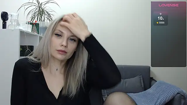 Snapshot of Sunny_bunny6 chatting on 13, 2, 2025 Sunny bunny6 online show from 13, 2, 2025