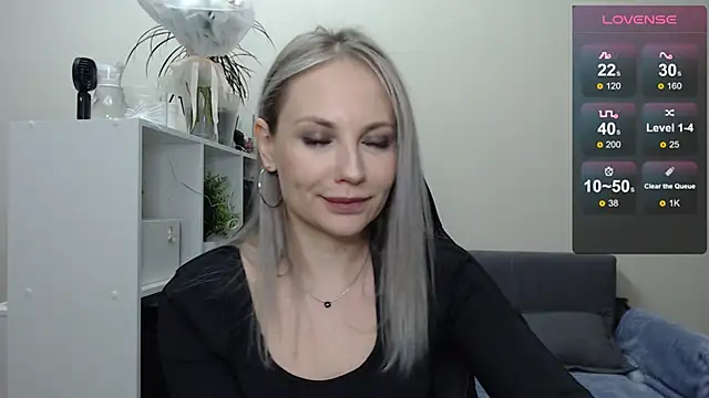 Snapshot of Sunny_bunny6 chatting on 16, 2, 2025 Sunny bunny6 online show from 16, 2, 2025