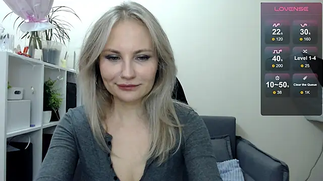 Snapshot of Sunny_bunny6 chatting on 14, 3, 2025 Sunny bunny6 online show from 14, 3, 2025