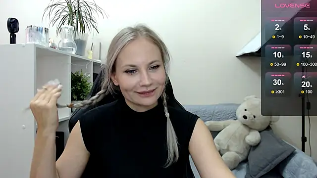 Snapshot of Sunny_bunny6 chatting on 26, 9, 2025 Sunny bunny6 online show from 26, 9, 2025